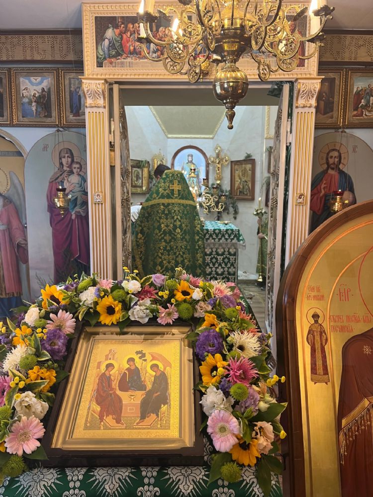 Божественная Литургия в праздник Святой Троицы (Пятидесятницы) 23.06.2024г.